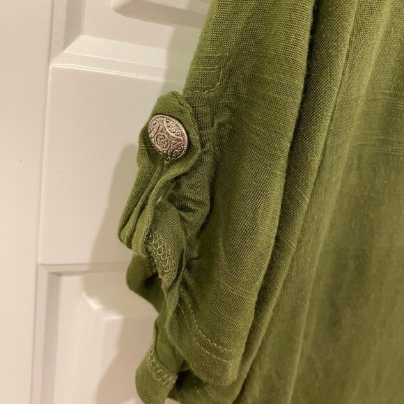 H.I.P V-Neck Short Sleeve Striped Tee. Olive Color. Medium. Lightweight. Comfy - Picture 5 of 11